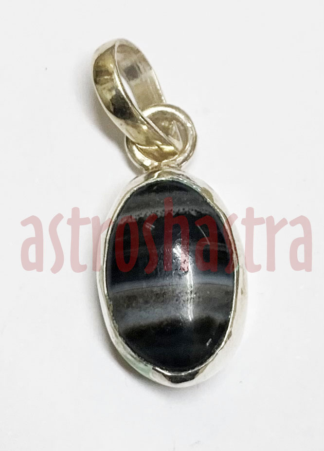 Sulemani Hakik  Silver Pendant (10 carets approx.)